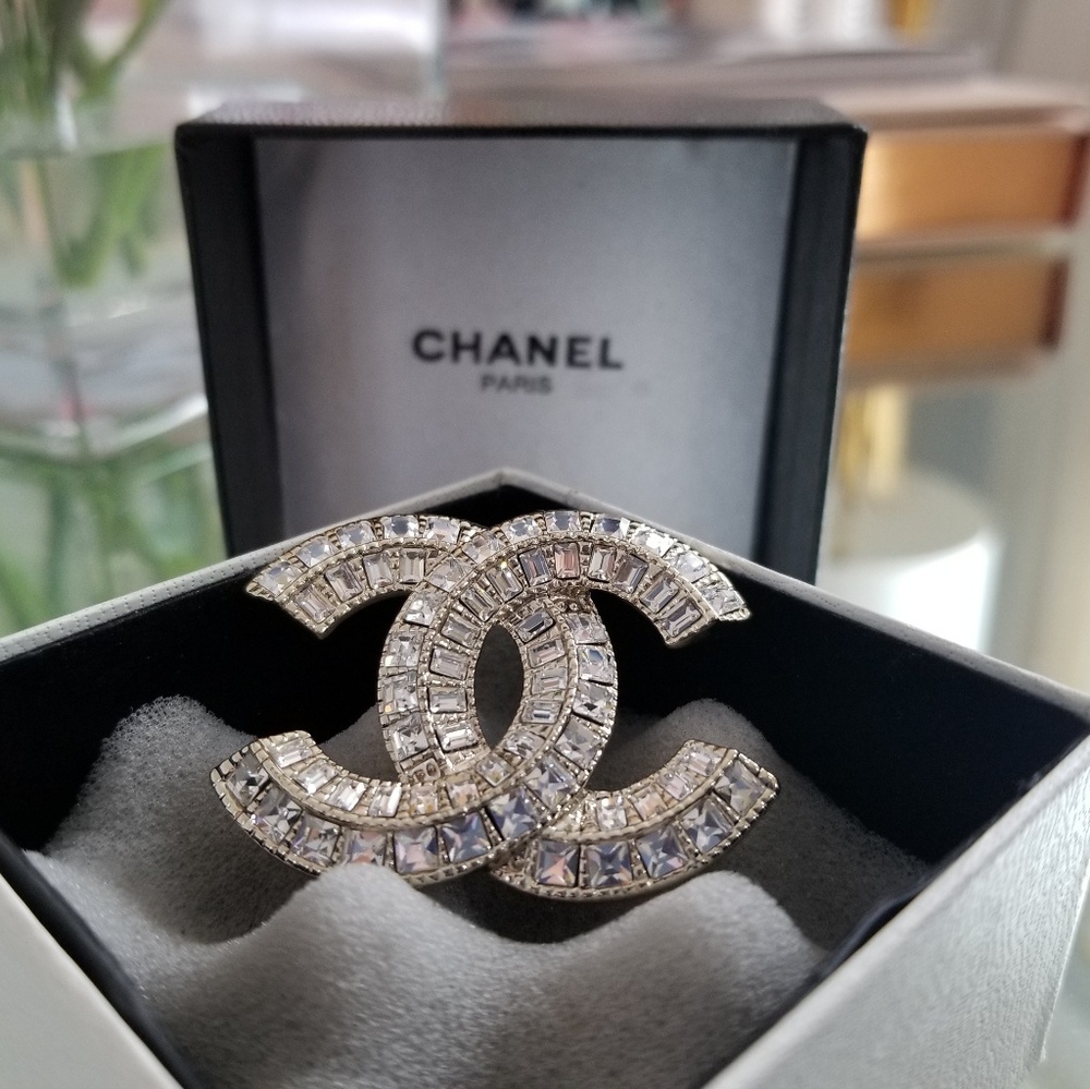 CHANEL Crystal Baguette CC  Silver